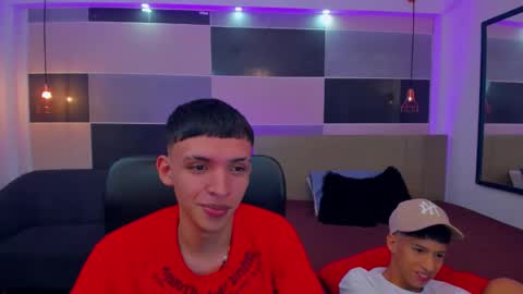 Snapshot of juan_nd_steven chatting on 31, 12, 2024 JuanSteven online show from 31, 12, 2024