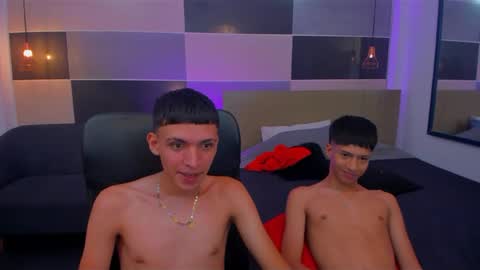 Snapshot of juan_nd_steven chatting on 4, 1, 2025 JuanSteven online show from 4, 1, 2025
