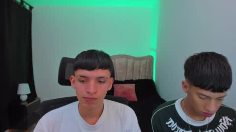 Snapshot of juan_nd_steven chatting on 11, 9, 2025 JuanSteven online show from 11, 9, 2025