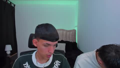 Snapshot of juan_nd_steven chatting on 13, 9, 2025 JuanSteven online show from 13, 9, 2025