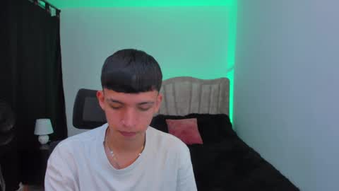 Snapshot of juan_nd_steven chatting on 24, 9, 2025 JuanSteven online show from 24, 9, 2025