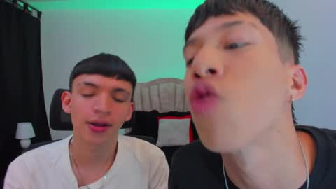 Snapshot of juan_nd_steven chatting on 30, 9, 2025 JuanSteven online show from 30, 9, 2025