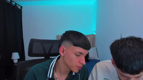 Snapshot of juan_nd_steven chatting on 4, 10, 2025 JuanSteven online show from 4, 10, 2025