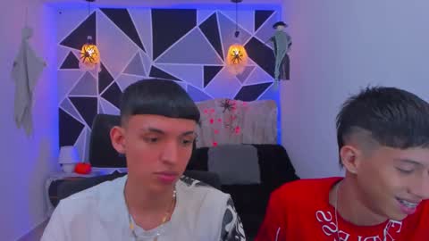 Snapshot of juan_nd_steven chatting on 22, 10, 2025 JuanSteven online show from 22, 10, 2025