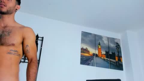 Snapshot of juanbladde chatting on 26, 10, 2025 Juan Esteban online show from 26, 10, 2025