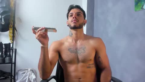 Snapshot of juanbladde chatting on 5, 2, 2026 Juan Esteban online show from 5, 2, 2026