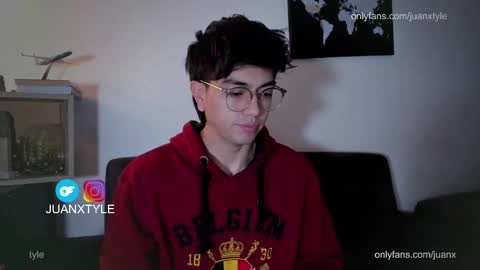 Snapshot of juancamroom chatting on 15, 9, 2025 . online show from 15, 9, 2025