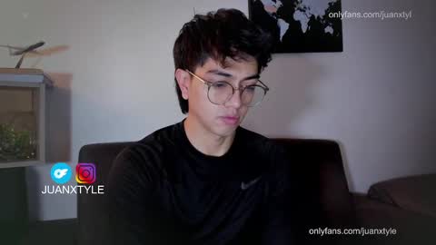 Snapshot of juancamroom chatting on 19, 9, 2025 . online show from 19, 9, 2025