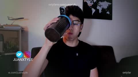 Snapshot of juancamroom chatting on 26, 9, 2025 . online show from 26, 9, 2025