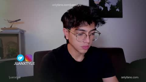 Snapshot of juancamroom chatting on 30, 9, 2025 . online show from 30, 9, 2025