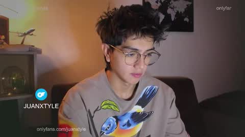 Snapshot of juancamroom chatting on 9, 11, 2025 . online show from 9, 11, 2025