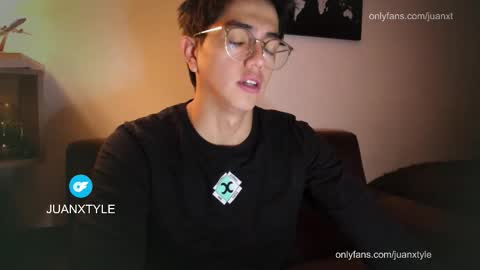 Snapshot of juancamroom chatting on 16, 11, 2025 . online show from 16, 11, 2025