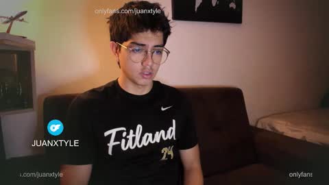 Snapshot of juancamroom chatting on 3, 12, 2025 . online show from 3, 12, 2025