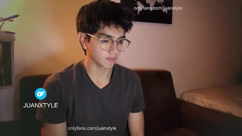 Snapshot of juancamroom chatting on 14, 12, 2025 . online show from 14, 12, 2025