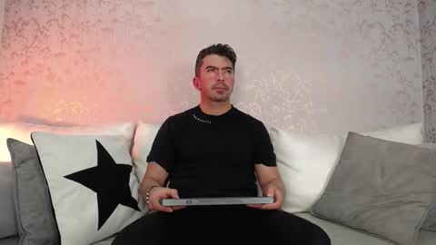 Juan k online show from 8, 11, 2025