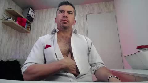 Snapshot of juank_fit45 chatting on 11, 3, 2026 Juan k online show from 11, 3, 2026