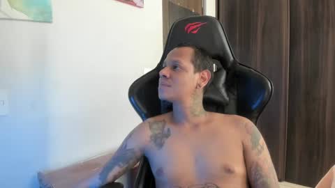 Snapshot of juanpt69 chatting on 25, 12, 2024 juanpt69 online show from 25, 12, 2024