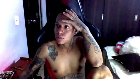 Snapshot of juanpt69 chatting on 2, 1, 2025 juanpt69 online show from 2, 1, 2025