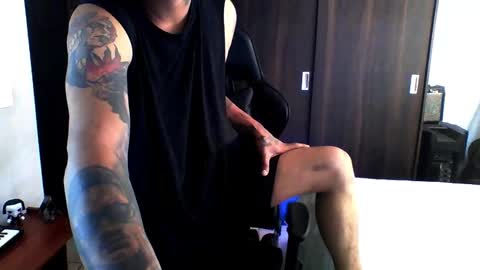 Snapshot of juanpt69 chatting on 4, 1, 2025 juanpt69 online show from 4, 1, 2025