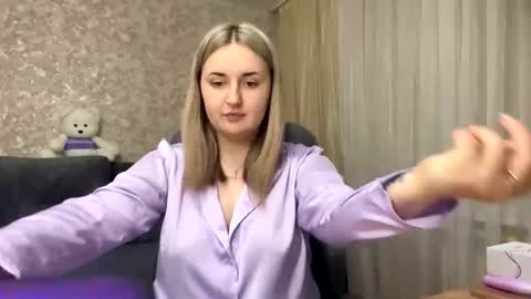 JudeValenti online show from 17, 10, 2025