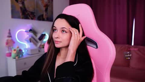 Angelina online show from 15, 9, 2025