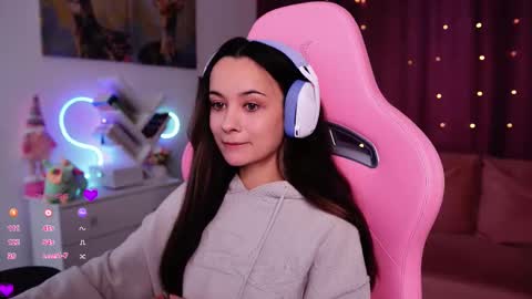 Angelina online show from 17, 9, 2025