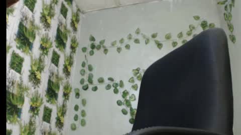 Snapshot of juicy_gold22 chatting on 6, 2, 2025 Mariagold online show from 6, 2, 2025