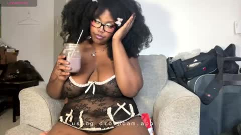 Snapshot of juicy_janet chatting on 2, 5, 2026 juicy_janet online show from 2, 5, 2026