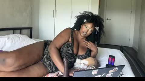 juicy_janet online show from 23, 7, 2026