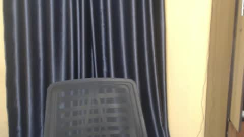 Snapshot of juicy_pinkpussy564197 chatting on 10, 5, 2026 olivia online show from 10, 5, 2026