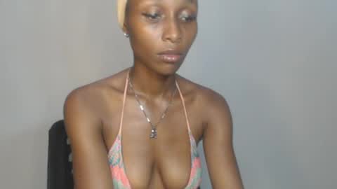 Snapshot of juicy_pinkpussy564197 chatting on 21, 5, 2026 olivia online show from 21, 5, 2026
