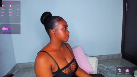 Snapshot of juicy_sky chatting on 21, 11, 2025 Your Paradise online show from 21, 11, 2025