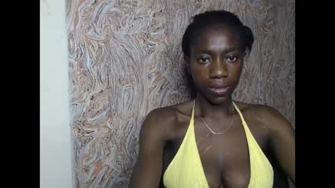 Snapshot of juicyberryx chatting on 9, 2, 2025 queen online show from 9, 2, 2025