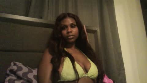 JuicyExotic online show from 22, 11, 2025