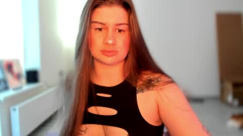 Elena online show from 22, 5, 2026