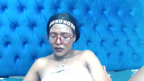 Snapshot of juicykayxxx chatting on 11, 4, 2026 Miss Kay online show from 11, 4, 2026
