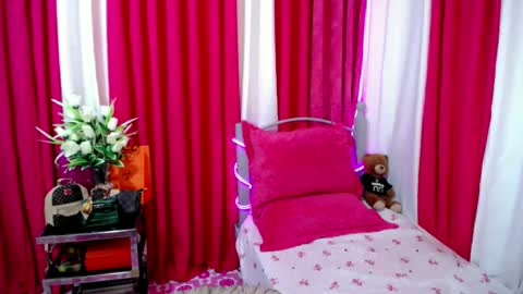 Snapshot of juicyliciousgirl chatting on 2, 7, 2026 Den online show from 2, 7, 2026