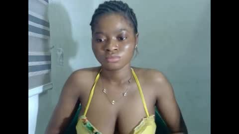 Snapshot of juicynpinkx chatting on 6, 4, 2026 juicynpinkx online show from 6, 4, 2026