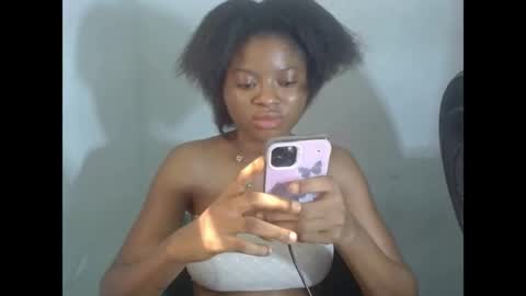 Snapshot of juicynpinkx chatting on 14, 4, 2026 juicynpinkx online show from 14, 4, 2026