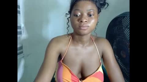 Snapshot of juicynpinkx chatting on 19, 4, 2026 juicynpinkx online show from 19, 4, 2026