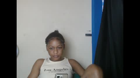 Snapshot of juicynwetx chatting on 23, 2, 2025 juicynwetx online show from 23, 2, 2025