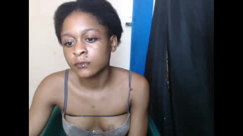 Snapshot of juicynwetx chatting on 24, 2, 2025 juicynwetx online show from 24, 2, 2025