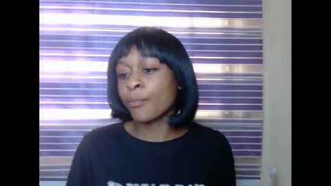 Snapshot of juicynwetx chatting on 27, 2, 2025 juicynwetx online show from 27, 2, 2025
