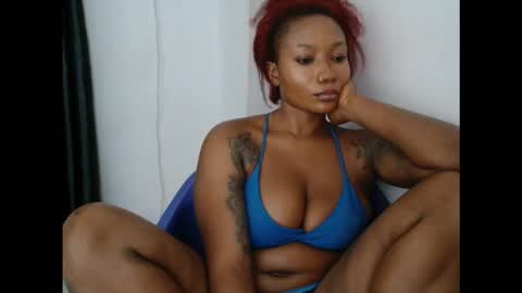 juicyxpink online show from 17, 9, 2025