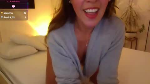 Snapshot of jujubaeu chatting on 18, 3, 2026 Juju online show from 18, 3, 2026