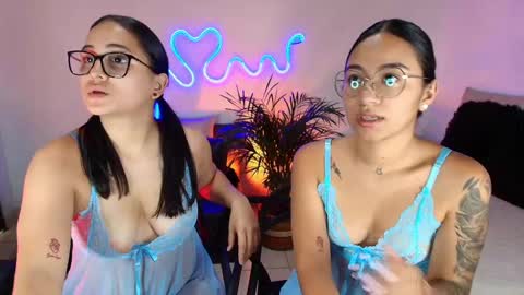 Snapshot of jules_n_gia chatting on 18, 2, 2025 Jules and Gia online show from 18, 2, 2025