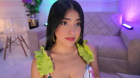 Snapshot of julesbennet chatting on 16, 9, 2025 Jules Bennett online show from 16, 9, 2025