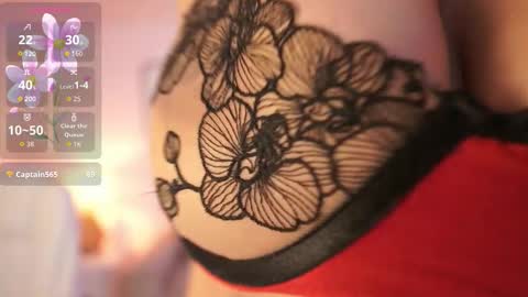 Snapshot of julesbennet chatting on 26, 9, 2025 Jules Bennett online show from 26, 9, 2025