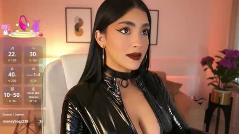 Snapshot of julesbennet chatting on 31, 10, 2025 Jules Bennett online show from 31, 10, 2025