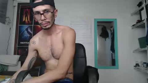 Snapshot of julfigo chatting on 11, 3, 2025 Julfigo online show from 11, 3, 2025